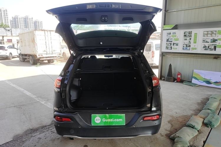 Used Jeep Cherokee 2017 2.0L Superior Edition Trunk