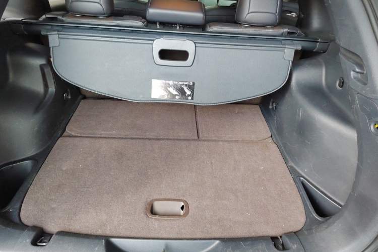 Used Jeep Cherokee 2017 2.4L Leading Edition Trunk