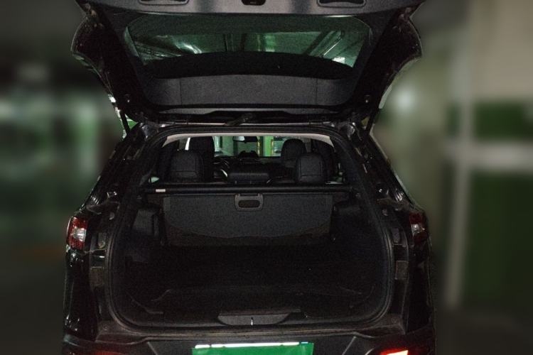 Used Jeep Cherokee 2017 2.0L Superior Edition Trunk