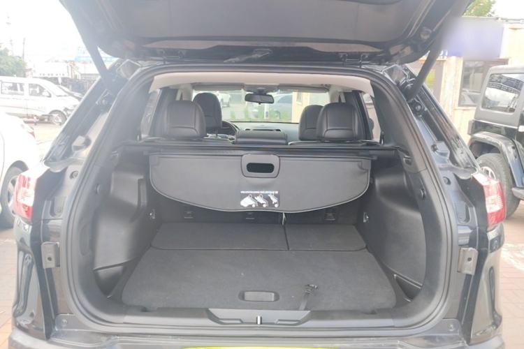 Used Jeep Cherokee 2017 2.0L Superior Edition Trunk