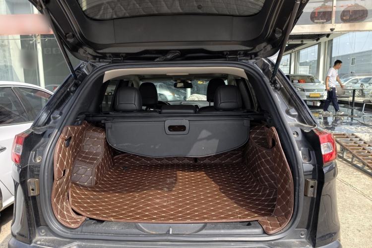 Used Jeep Cherokee 2017 2.4L Leading Edition Trunk