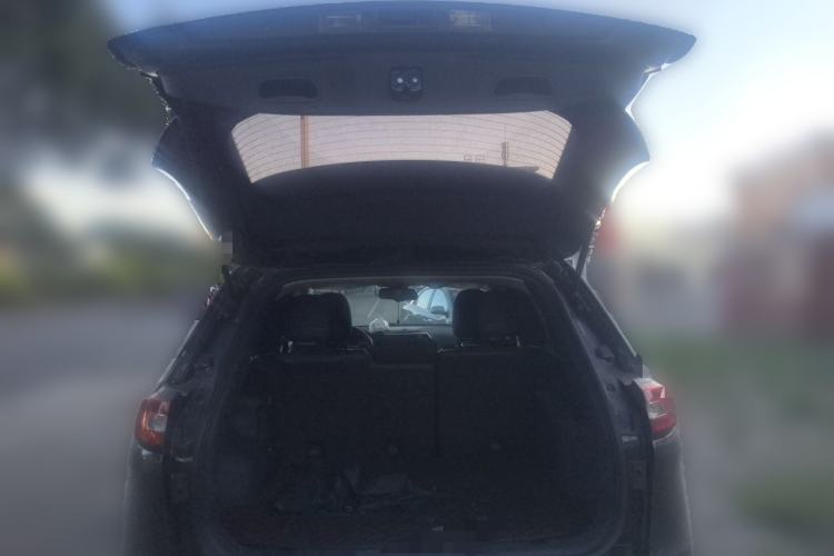 Used Jeep Cherokee 2017 2.4L Professional Smart Edition Trunk