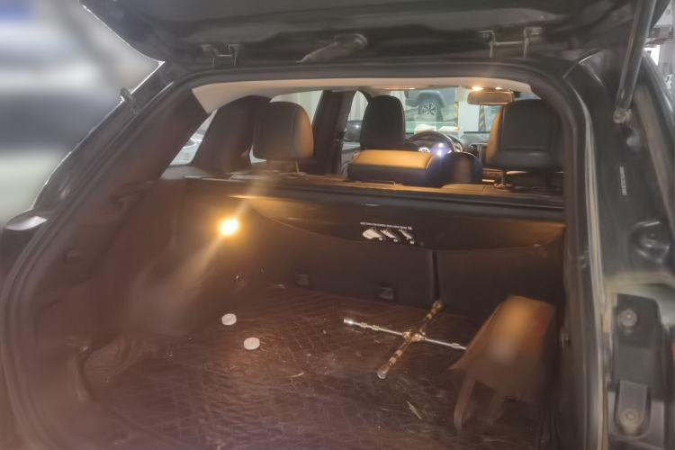 Used Jeep Cherokee 2017 2.0L Superior Edition Trunk