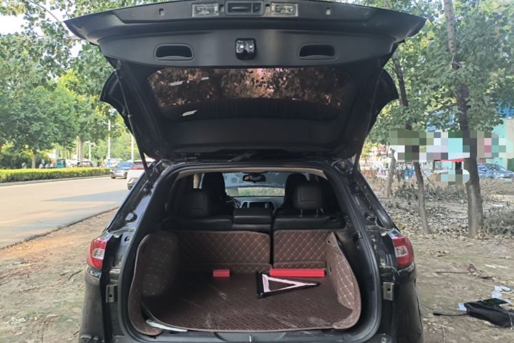 Used Jeep Cherokee 2017 2.4L Leading Smart Edition Trunk