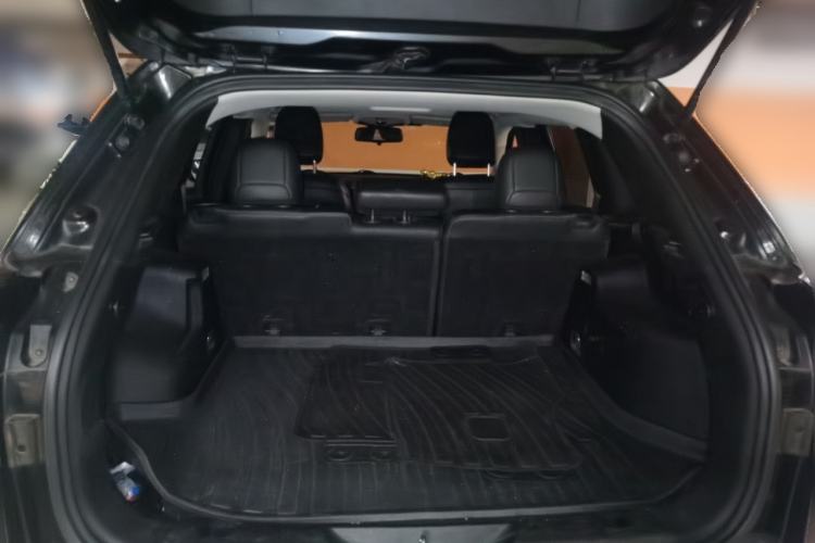 Used Jeep Cherokee 2017 2.4L Leading Edition Trunk