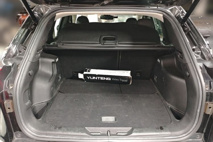 Used Jeep Cherokee 2017 2.4L Leading Smart Edition Trunk