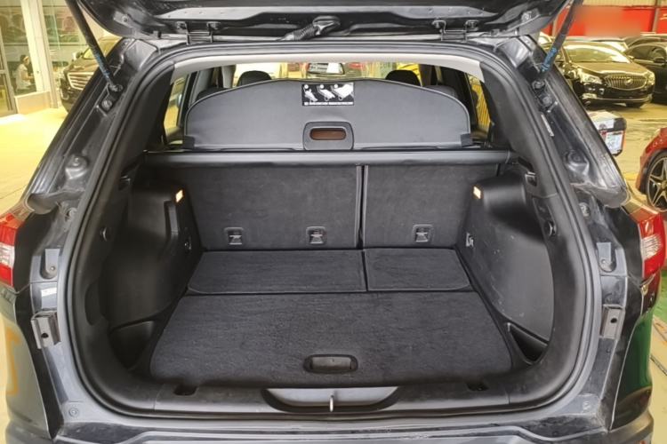 Used Jeep Cherokee 2017 2.0L Superior Edition Trunk