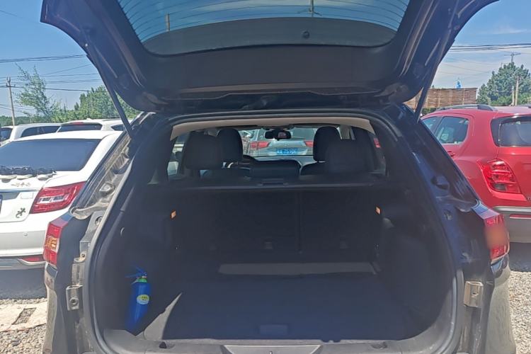 Used Jeep Cherokee 2017 2.0L Superior Edition Trunk