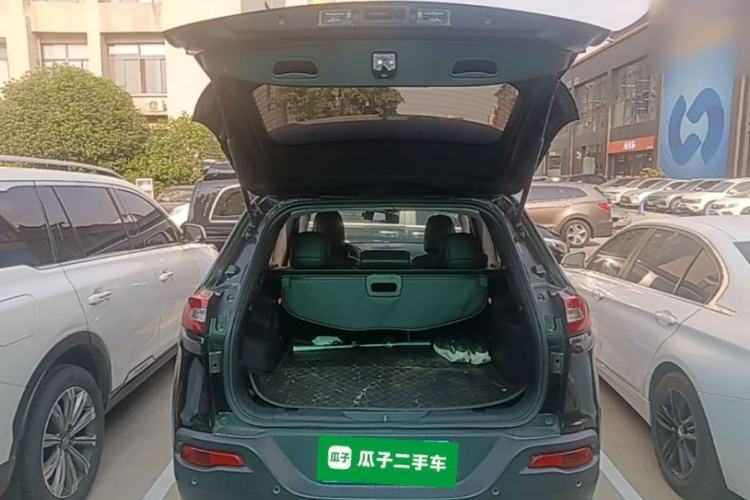 Used Jeep Cherokee 2017 2.0L Superior Edition Trunk