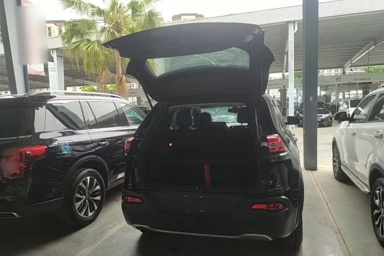 Used Jeep Cherokee 2017 2.0L Superior Edition Trunk
