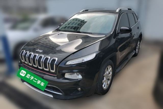 Used Jeep Cherokee 2017 2.0L Superior Edition