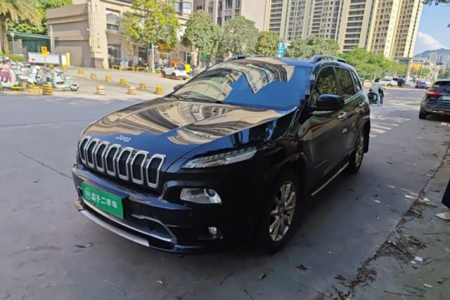 Used Jeep Cherokee 2017 2.4L Superior Edition