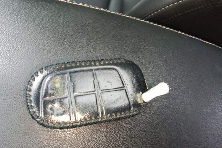 Used Jeep Cherokee 2017 2.0L Superior Edition Vehicle Key