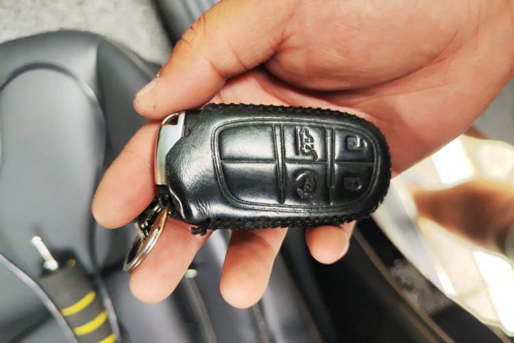Used Jeep Cherokee 2017 2.4L Leading Smart Edition Vehicle Key