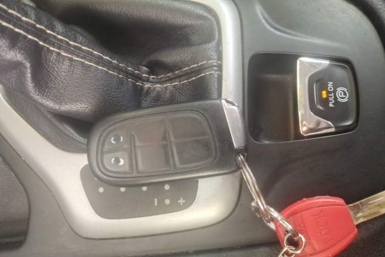 Used Jeep Cherokee 2017 2.0L Superior Edition Vehicle Key