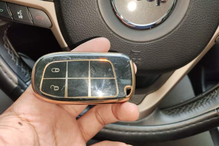 Used Jeep Cherokee 2017 2.4L Leading Smart Edition Vehicle Key