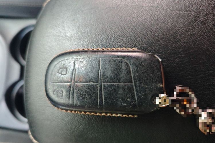 Used Jeep Cherokee 2017 2.0L Superior Edition Vehicle Key