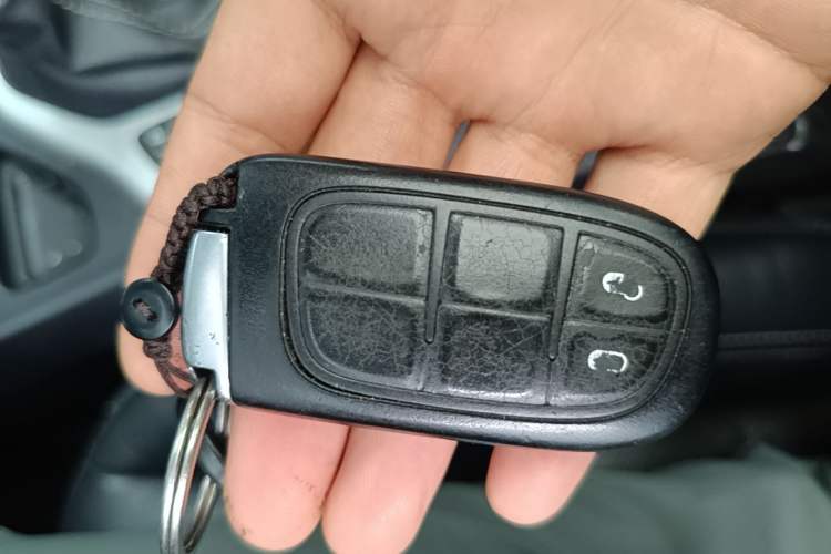 Used Jeep Cherokee 2017 2.4L Leading Smart Edition Vehicle Key