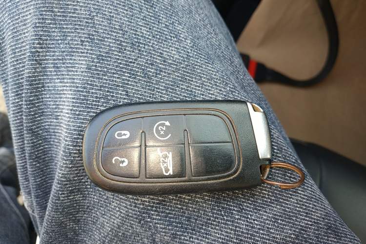 Used Jeep Cherokee 2017 2.4L Excellence Edition Vehicle Key