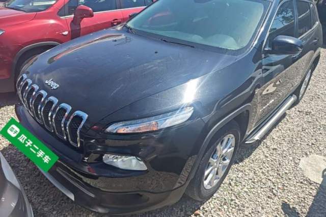 Used Jeep Cherokee 2017 2.0L Superior Edition