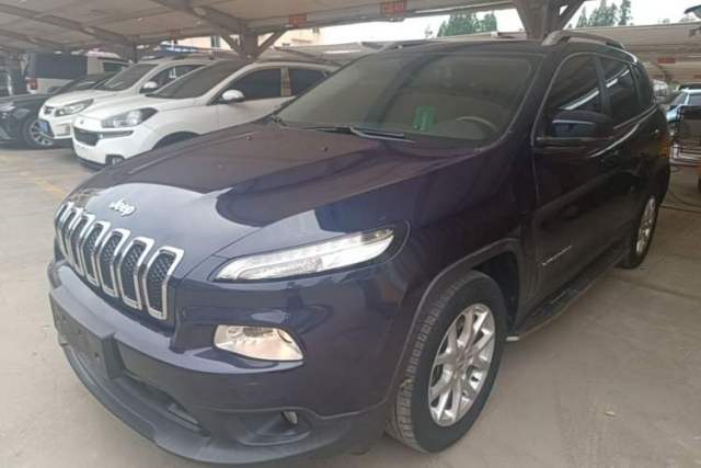 Used Jeep Cherokee 2017 2.0L Superior Edition