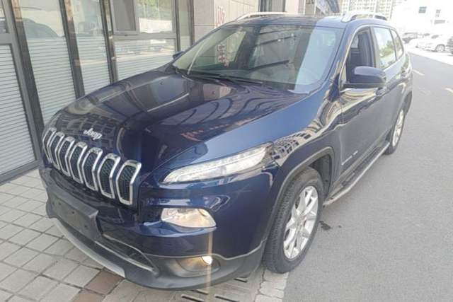Used Jeep Cherokee 2017 2.0L Superior Edition