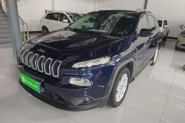 Used Jeep Cherokee 2017 2.0L Superior Edition