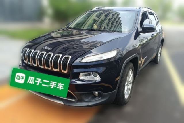 Used Jeep Cherokee 2017 2.0L Superior Edition