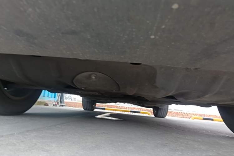Used Jeep Cherokee 2017 2.0L Superior Edition Chassis Front