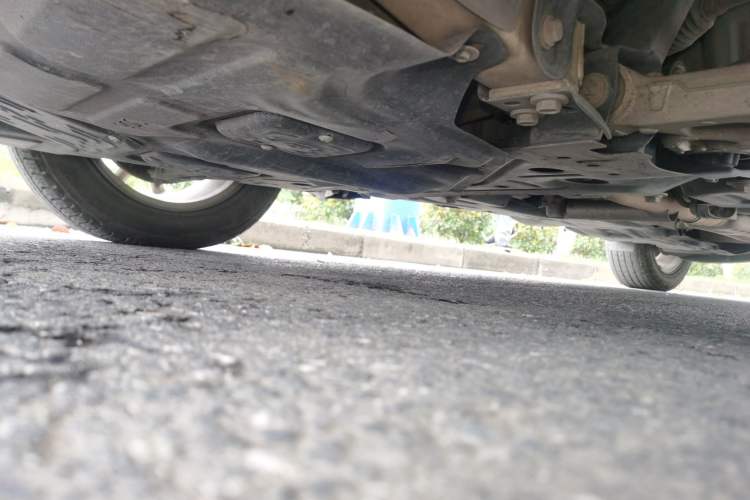 Used Jeep Cherokee 2017 2.0L Superior Edition Chassis Front Left