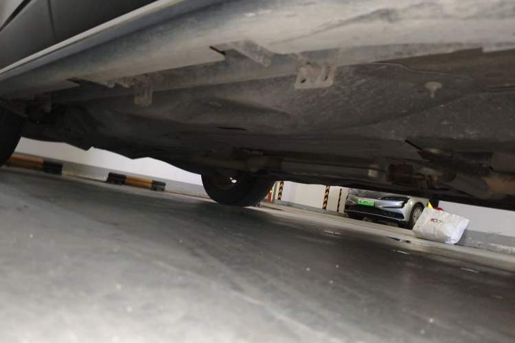 Used Jeep Cherokee 2017 2.4L Leading Edition Chassis Front Right