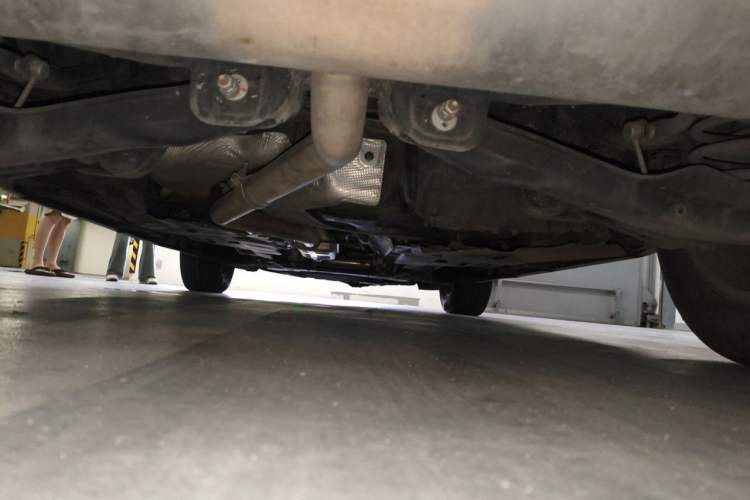 Used Jeep Cherokee 2017 2.4L Leading Edition Chassis Rear