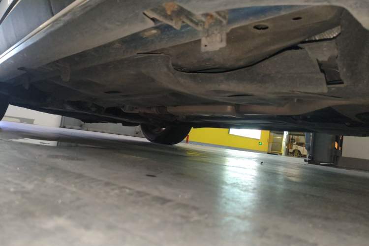 Used Jeep Cherokee 2017 2.4L Leading Edition Chassis Rear Left