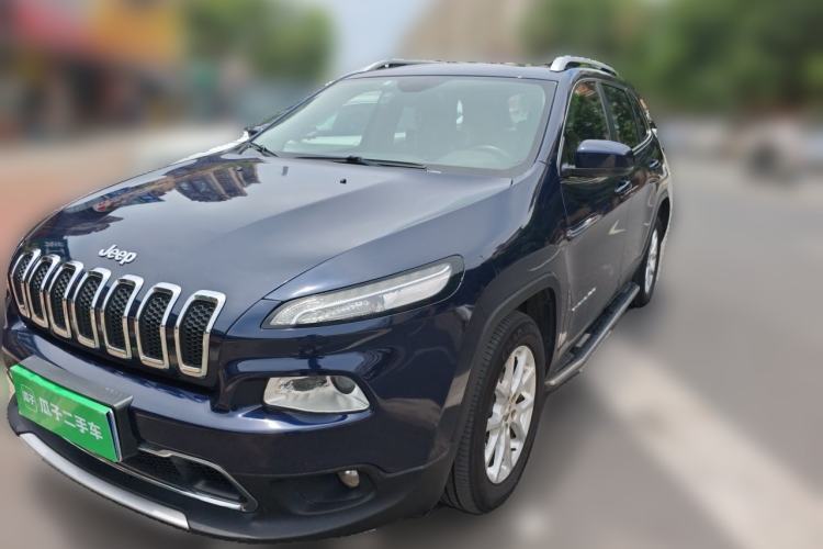 Used Jeep Cherokee 2017 2.4L Leading Smart Edition Guazi used car, China used car export, Used car for sale, Used  cars, Cheapest cars for sale