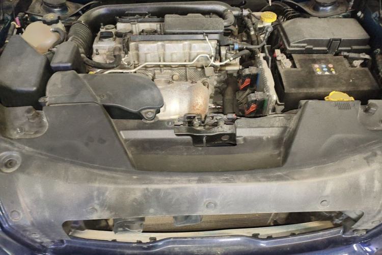 Used Jeep Cherokee 2017 2.4L Leading Edition Engine Bay