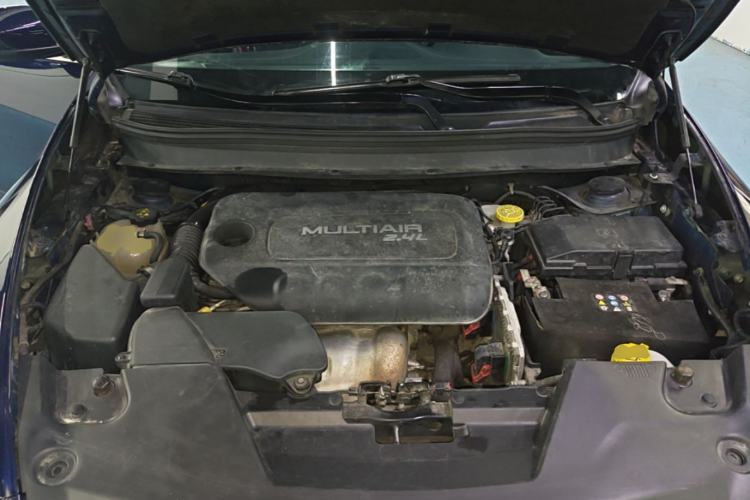 Used Jeep Cherokee 2017 2.4L Professional Smart Edition Engine Bay