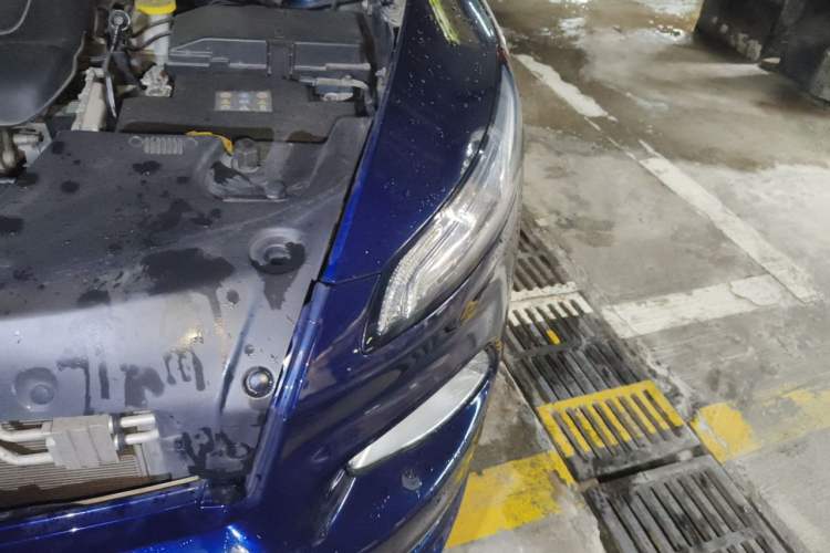 Used Jeep Cherokee 2017 2.4L Superior Edition Engine Bay Left