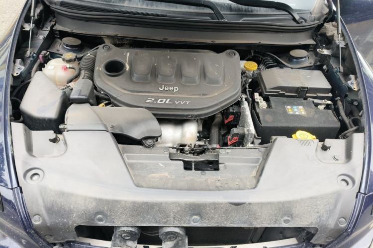 Used Jeep Cherokee 2017 2.0L Superior Edition Engine Bay