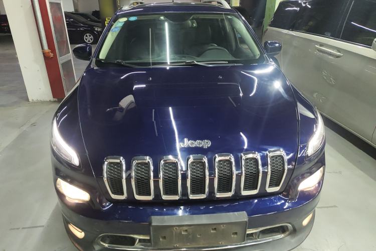 Used Jeep Cherokee 2017 2.0L Superior Edition Exterior 1