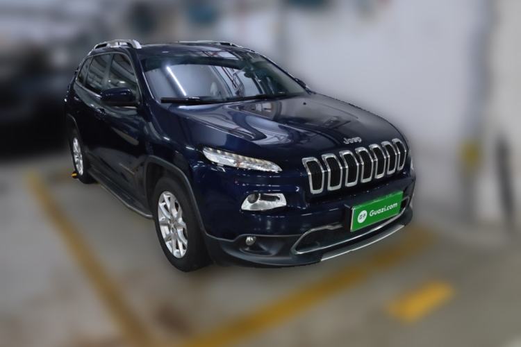 Used Jeep Cherokee 2017 2.4L Leading Smart Edition Exterior 2