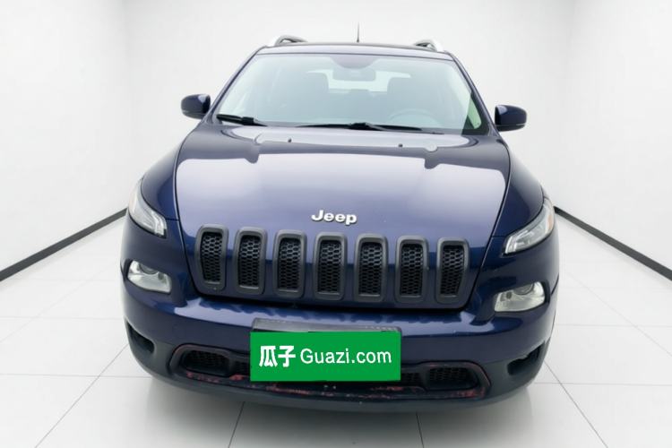 Used Jeep Cherokee 2017 2.0L Superior Edition Front