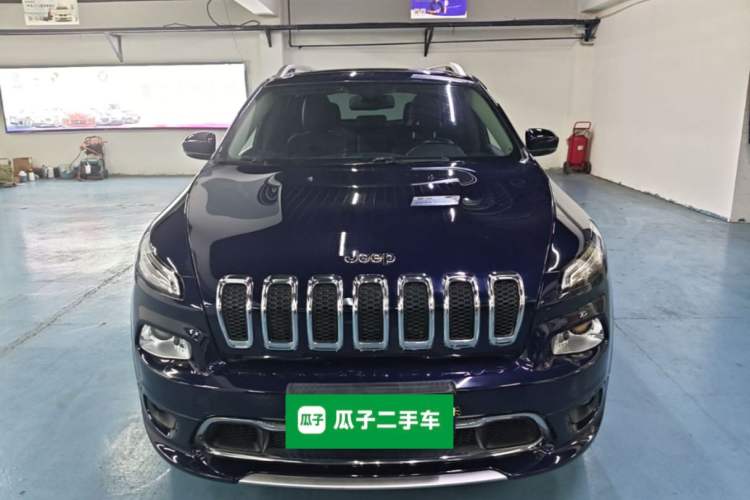 Used Jeep Cherokee 2017 2.4L Professional Smart Edition Front