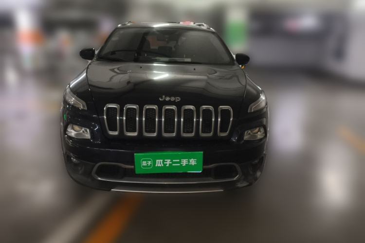 Used Jeep Cherokee 2017 2.0L Superior Edition Front