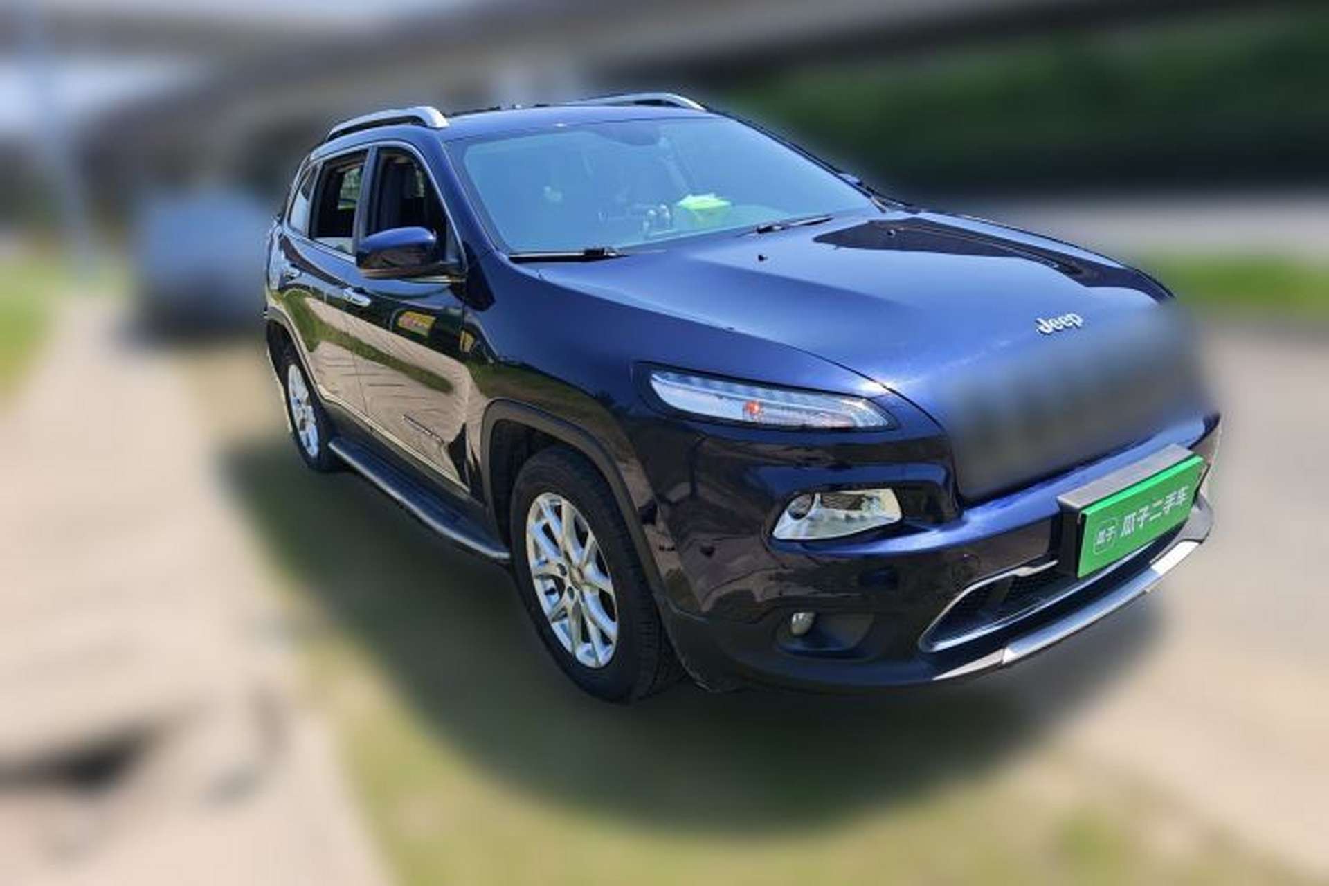 Used Jeep Cherokee 2017 2.0L Superior Edition Front Right 45 Deg