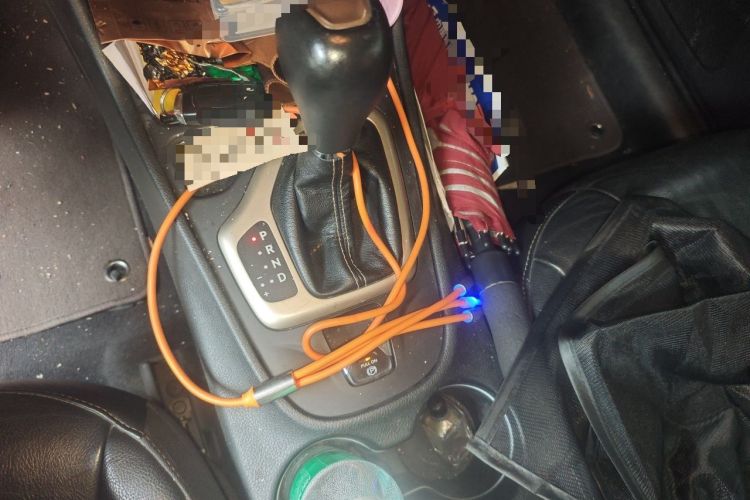 Used Jeep Cherokee 2017 2.0L Superior Edition Gear Lever