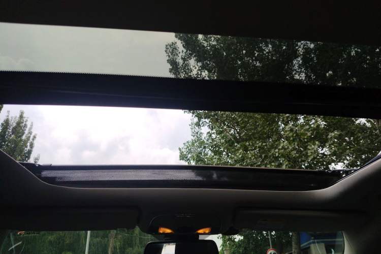 Used Jeep Cherokee 2017 2.4L Leading Smart Edition Headliner