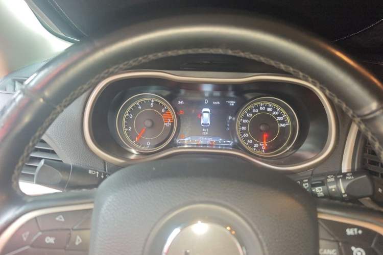 Used Jeep Cherokee 2017 2.0L Superior Edition Instrument Cluster