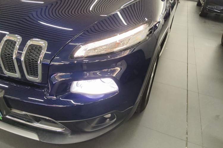 Used Jeep Cherokee 2017 2.0L Superior Edition Left Front Headlight