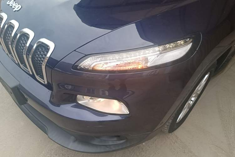 Used Jeep Cherokee 2017 2.0L Superior Edition Left Front Headlight