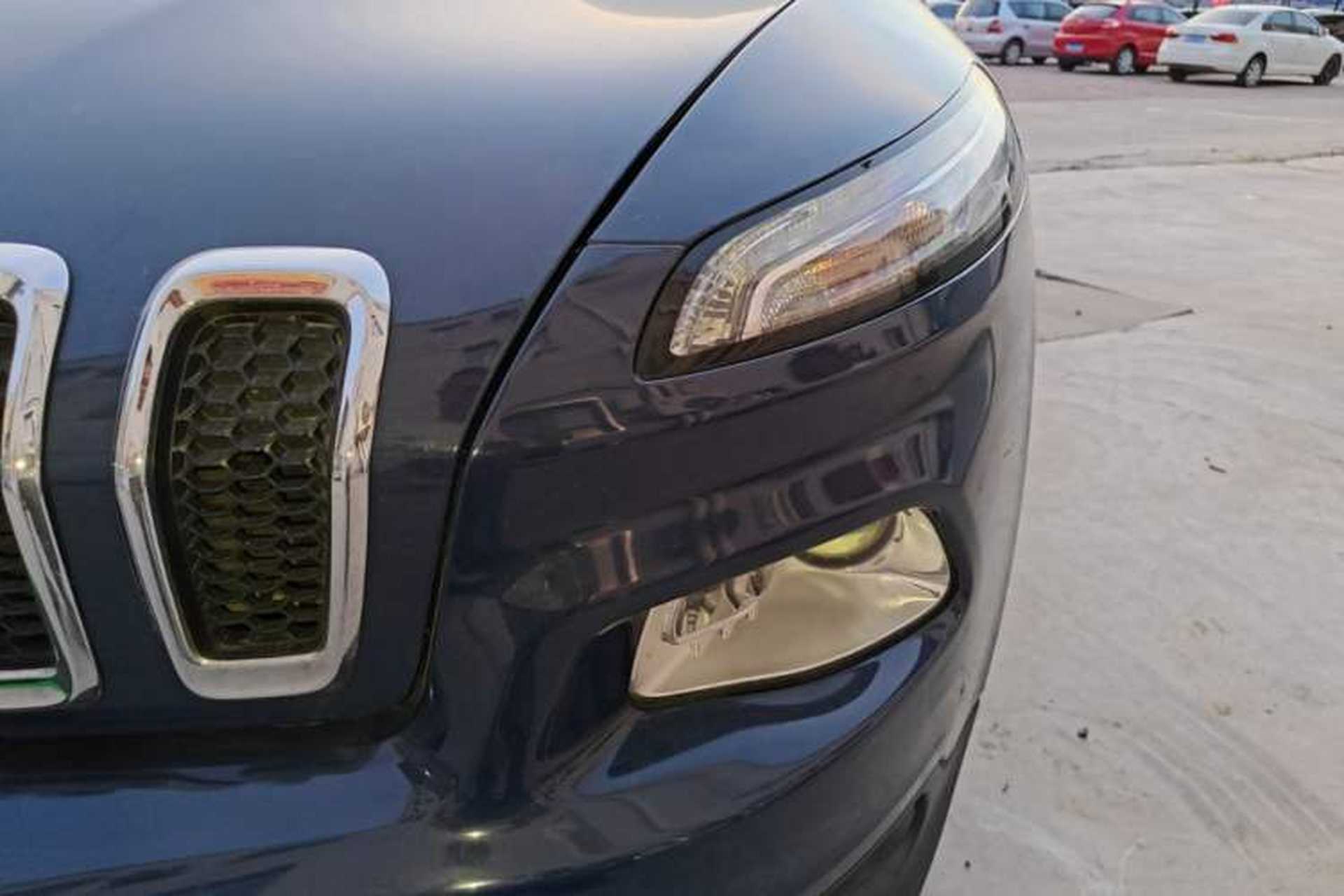 Used Jeep Cherokee 2017 2.0L Superior Edition Left Front Headlight